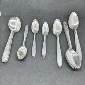 Antique 1920s Community “Grosvenor” Silverplate Spoons by Oneida